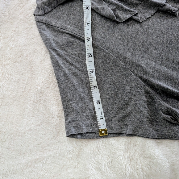 Torrid grey super soft knit frilly T-shirt size 2 - Picture 6 of 11